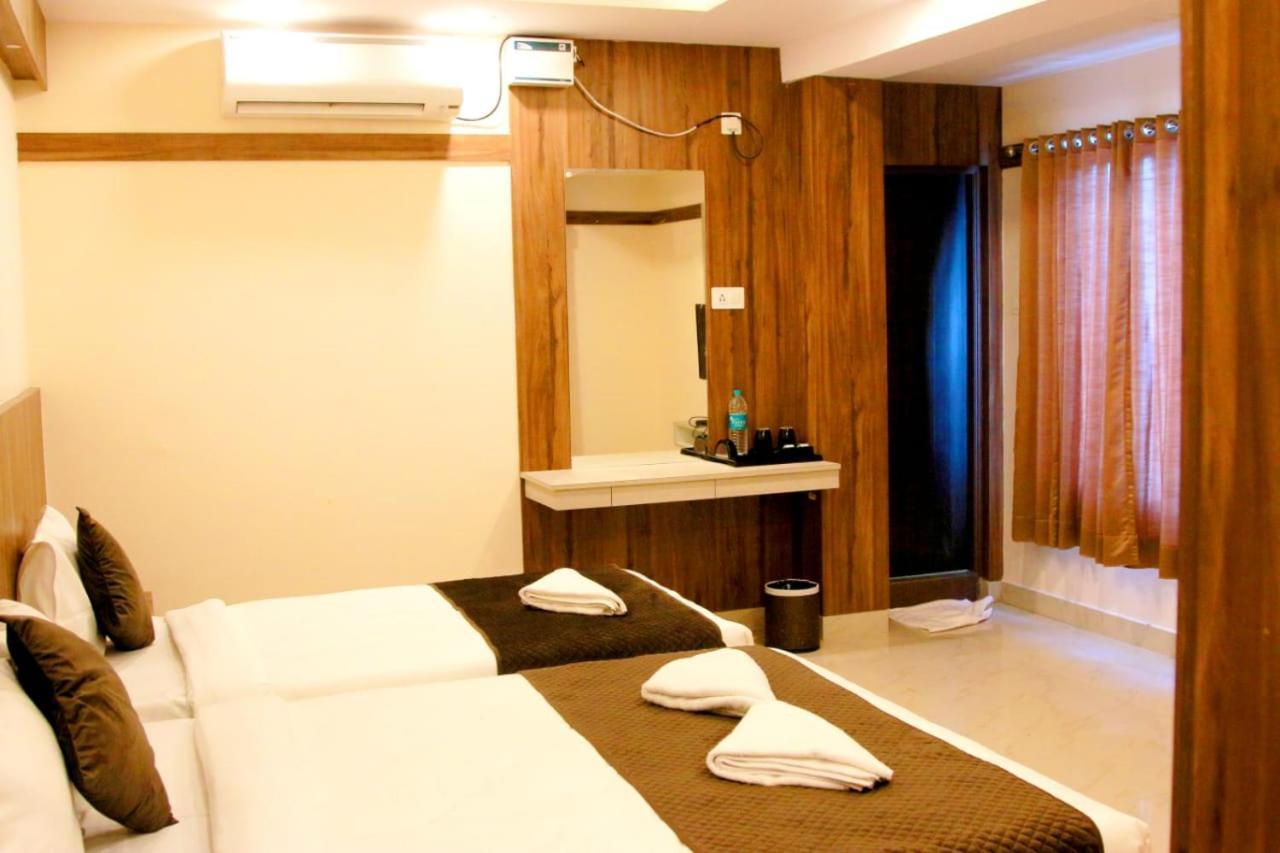 Hotel Sakura Inn Hosur Exterior photo