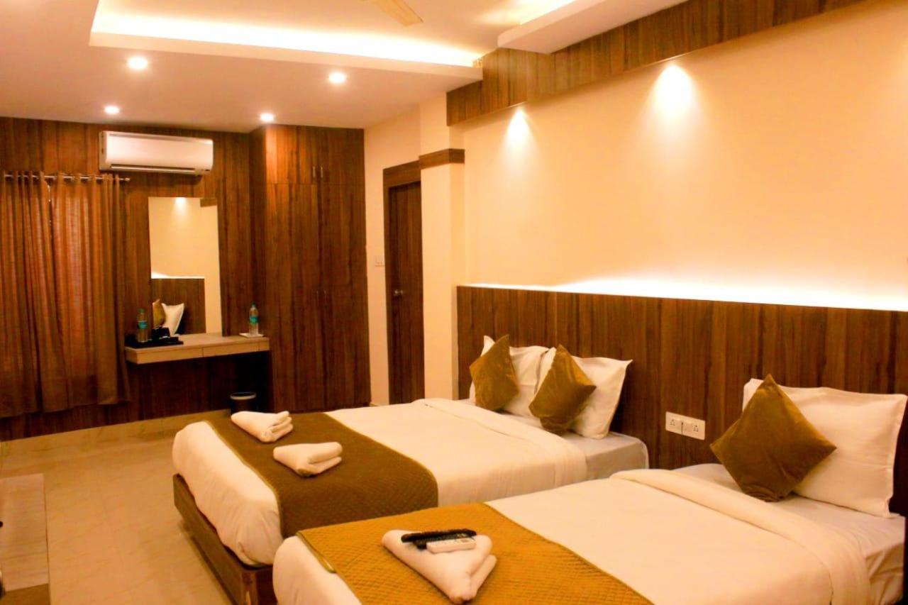 Hotel Sakura Inn Hosur Exterior photo